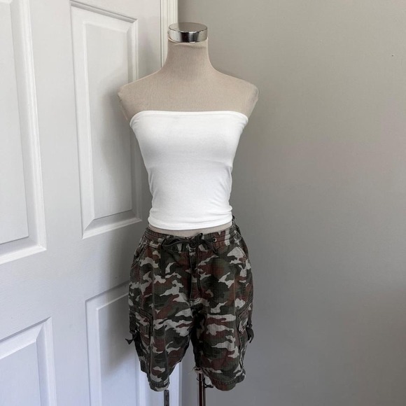 CAMO GUIDE SERIES UTILITY CARGO SHORTS‎ - Picture 1 of 6